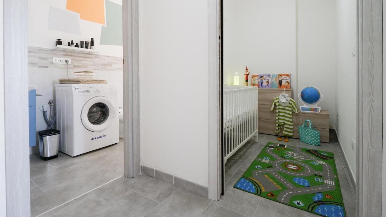 Babyaccommodation Family Panoramic I Pietra Ligure Buitenkant foto